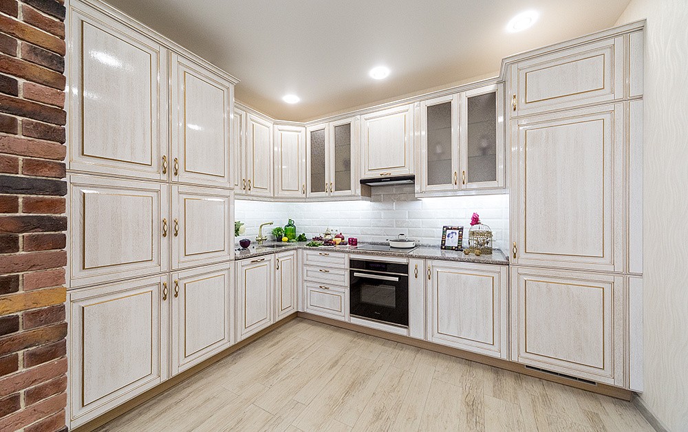 Кухня Виконт с патиной