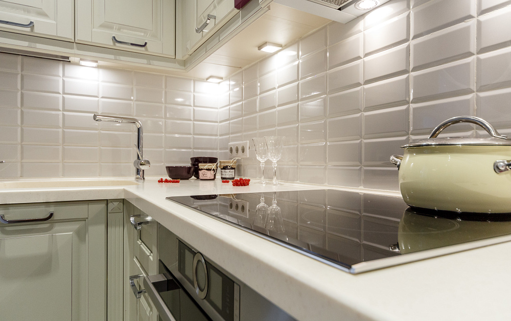 "Кухня-ягодка" ("Квартирный вопрос"  от 21.11.2015)