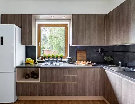 Коричневая кухня в Клину