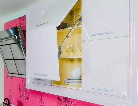 Фиолетовая кухня в Ярославле