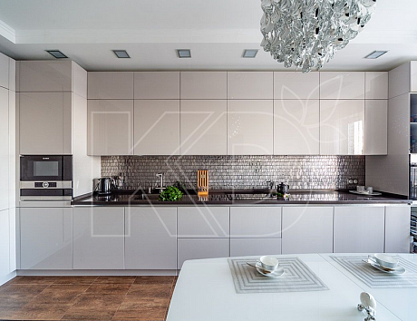 Угловые кухни белые