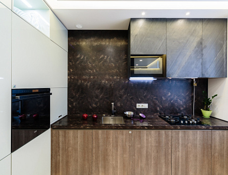 Коричневая кухня в Анапе