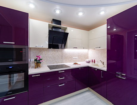 Глянцевая кухня в Казани