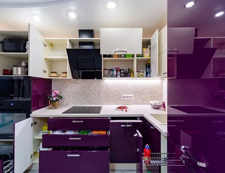 Фиолетовая кухня во Владивостоке