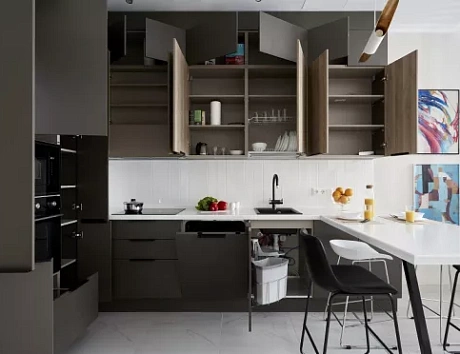 Коричневая кухня во Владикавказе