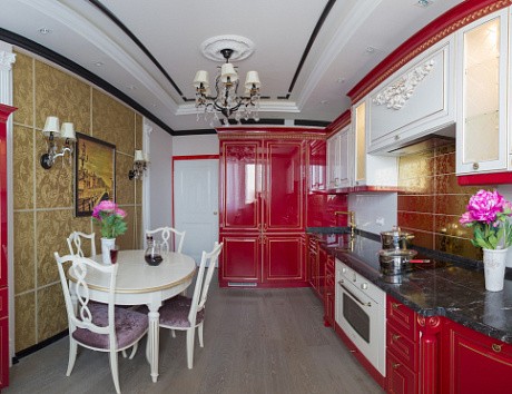 Белая кухня в Кирове