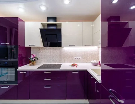 Фиолетовая кухня во Владивостоке