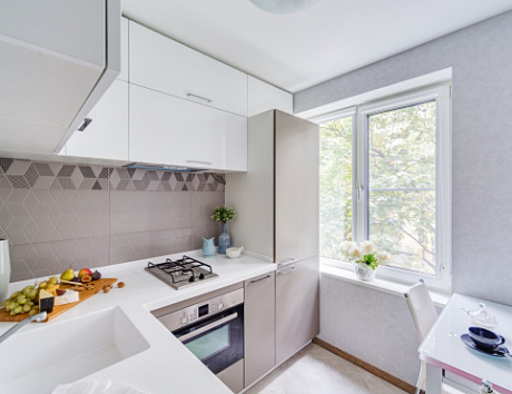 Серая кухня в Клину