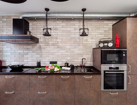 Коричневая кухня в Чите